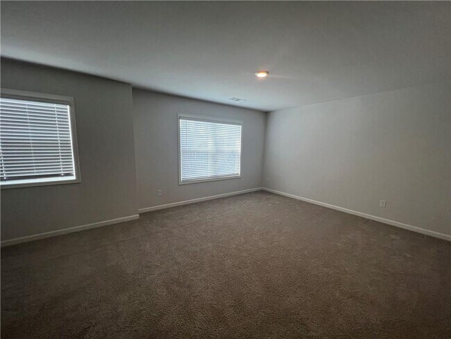 Building Photo - 7214 Whitewater Dr