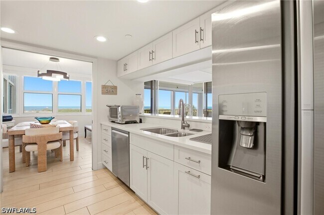 Building Photo - 5550 Heron Point Dr