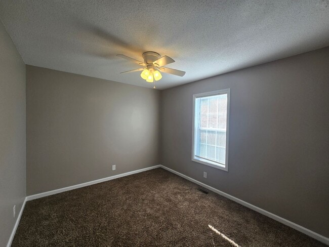 Building Photo - Charming 3-Bedroom Retreat at the End of t...
