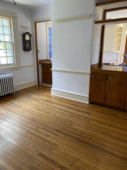 Dining room - 7936 Montgomery Ave