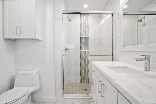 Building Photo - PALM