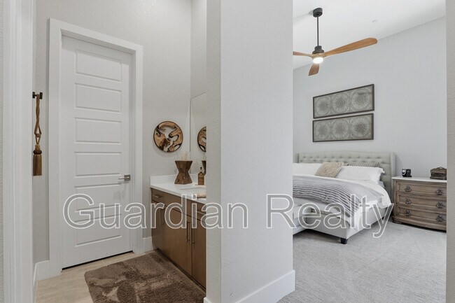 Building Photo - 10941 Earth Hues Ct