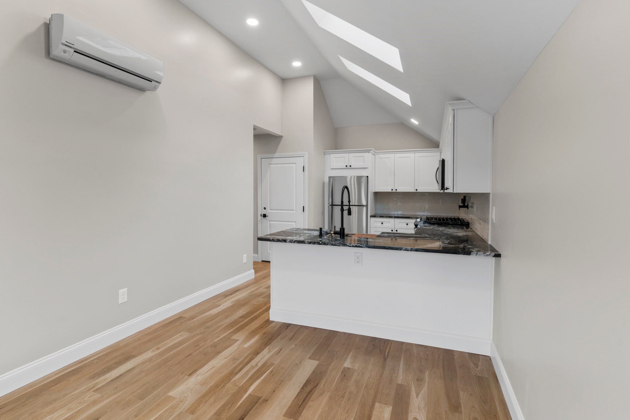 Building Photo - 376 Arnolds Neck Dr