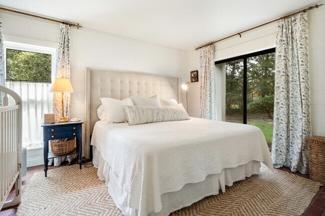 Building Photo - 193 Prospect Point Loop