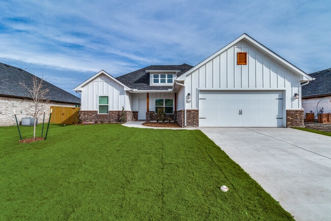 Primary Photo - 2807 Orchid Dr