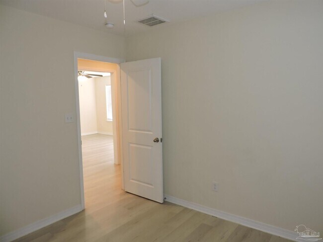 Building Photo - 1000 Polk Ave