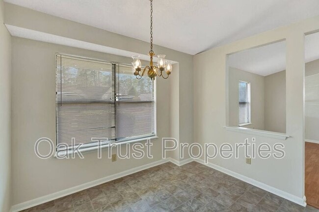 Building Photo - 155 Manchester Rd