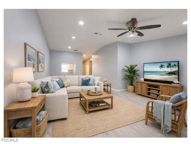 Building Photo - 2210 Haviland Ave S