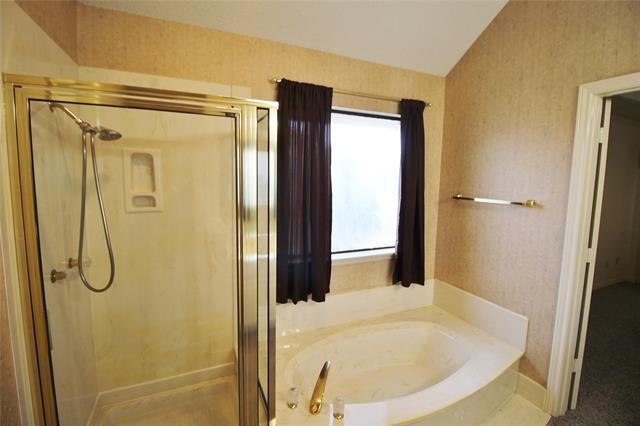 Building Photo - 1327 High Ridge Dr