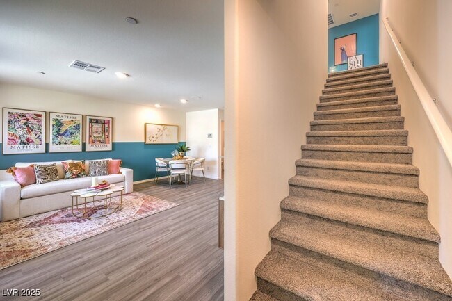 Building Photo - 4966 Fern Mesa Ave