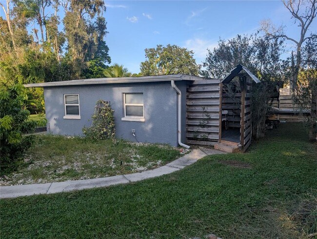 Building Photo - 140 N Briggs Ave