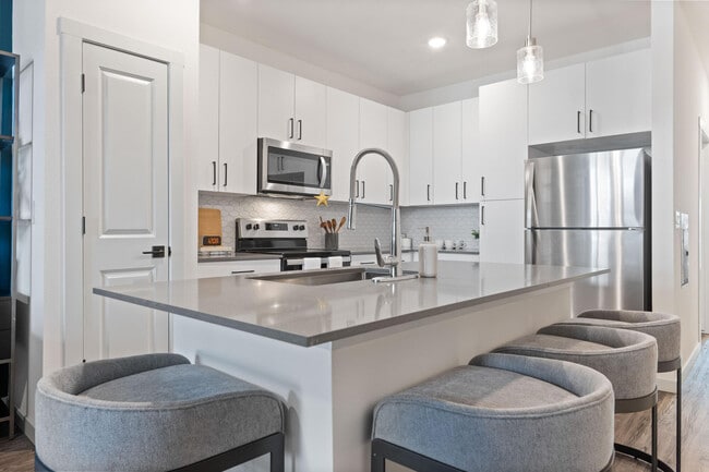 Building Photo - The Plaza Taos