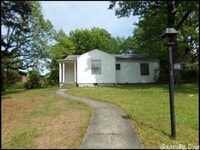 Building Photo - 6601 Kavanaugh Pl
