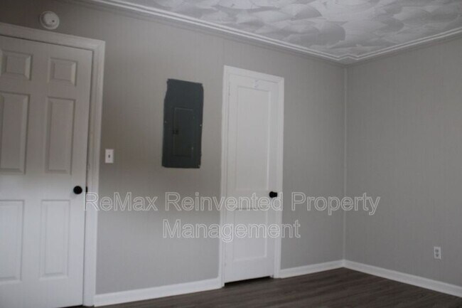 Building Photo - 1510 Koger St