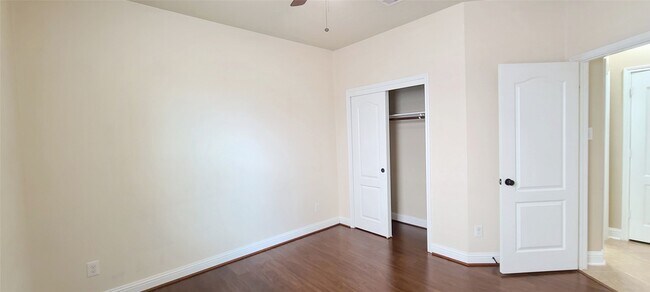 Building Photo - 12903 Mason Terrace Ln