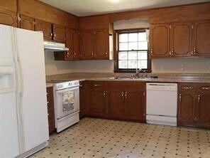 Building Photo - Dorsett6863