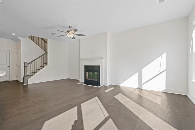 Building Photo - 28 Auburn Valley Wy