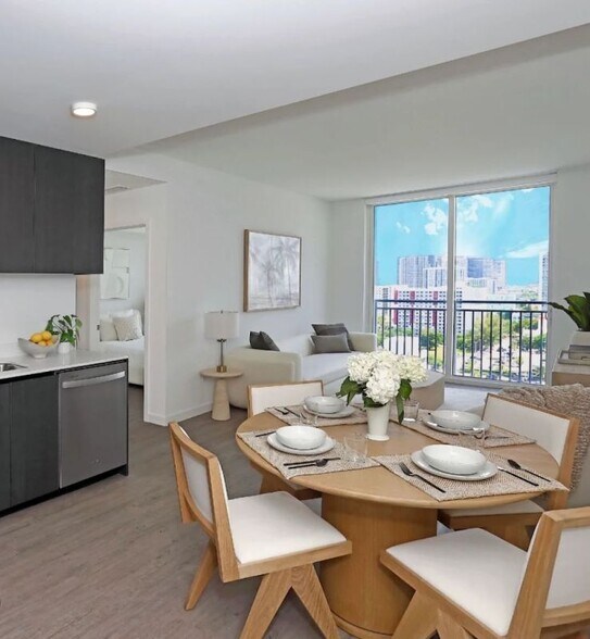 Building Photo - 251 NE 20th St