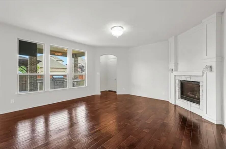 Building Photo - 1018 Ivy Charm Way
