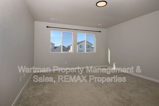 Building Photo - 462 Blanket Flower St