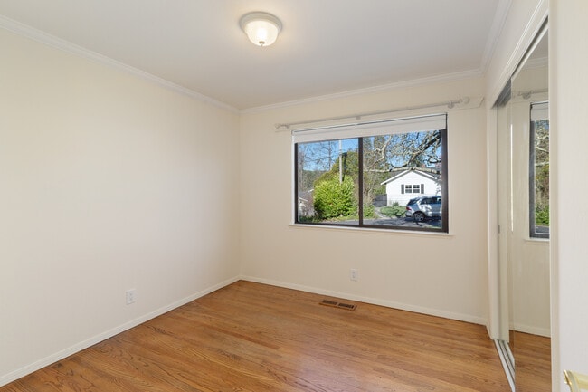 Building Photo - 4 Pimentel Ct