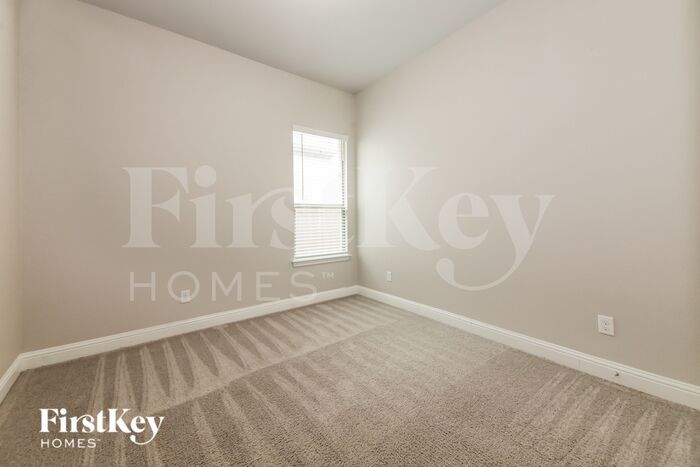 Building Photo - 111 Balsam Dr