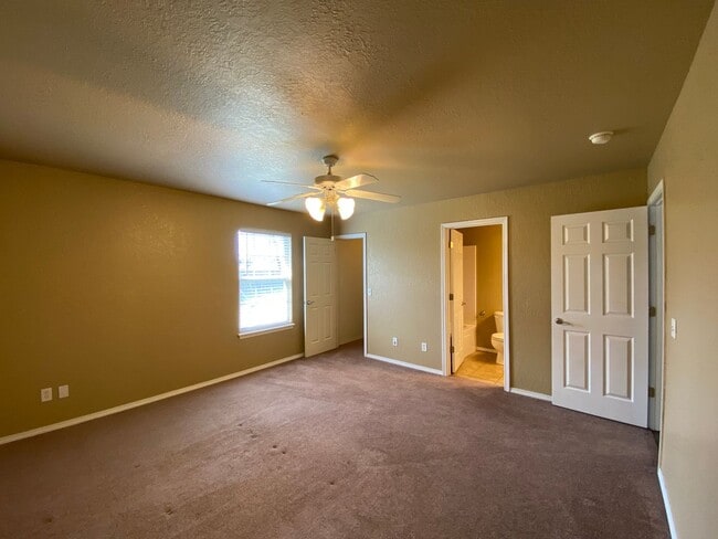 Building Photo - 221 B Carrigan Rd