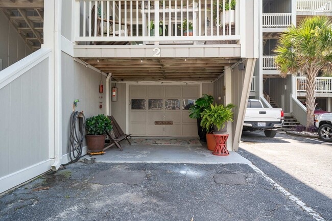 Building Photo - The Breakers Paradise @ 1801 Canal Dr #D2