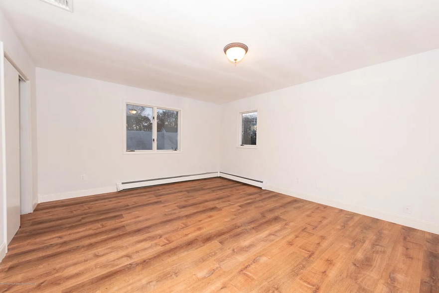 Building Photo - 32 Franklin Avenue