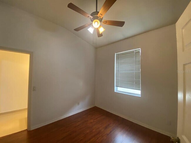 Building Photo - 11744 Holly Creek Dr