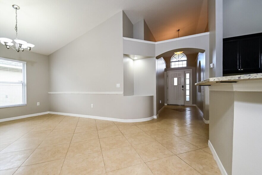 Building Photo - 2603 Whitewood Rd