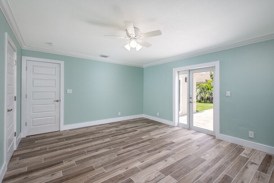 Primary bedroom - 22766 SW 56th Ave