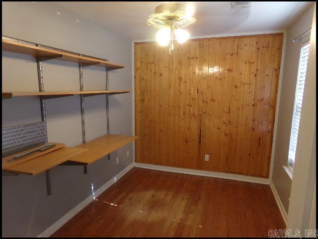 Building Photo - 403 S Fairway Ave