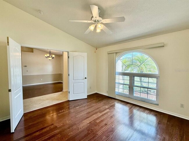 Building Photo - 9815 La Vonda St