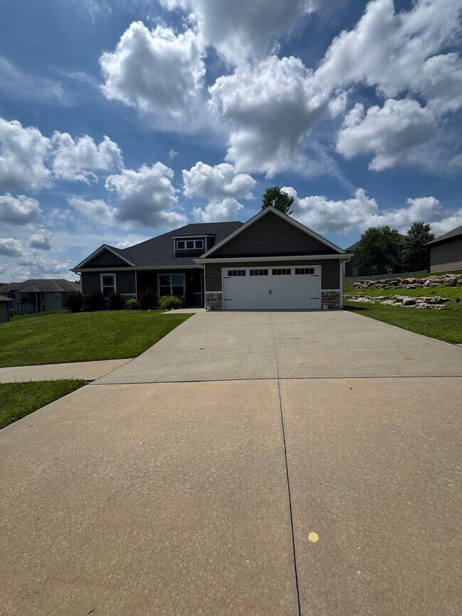 Building Photo - 4806 Winrose Ct