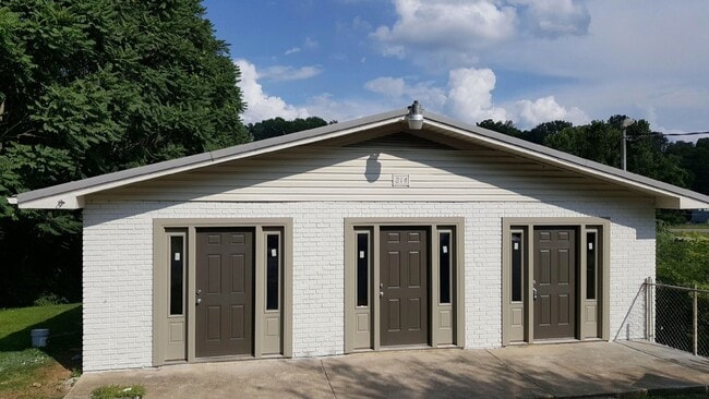 Building Photo - Rich Acres Apartments