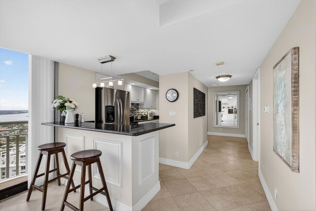 Building Photo - 3000 N Ocean Dr