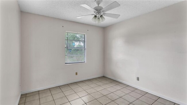 Building Photo - 2121 S San Gully Rd