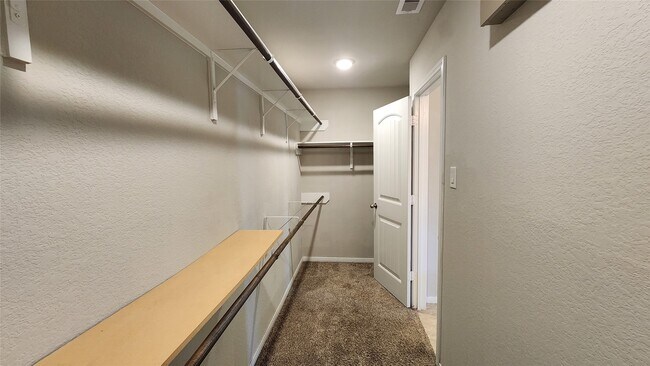 Building Photo - 29346 Dunns Creek Ct