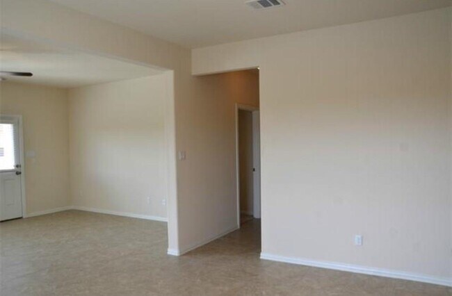 Building Photo - 1312 Patito Pl