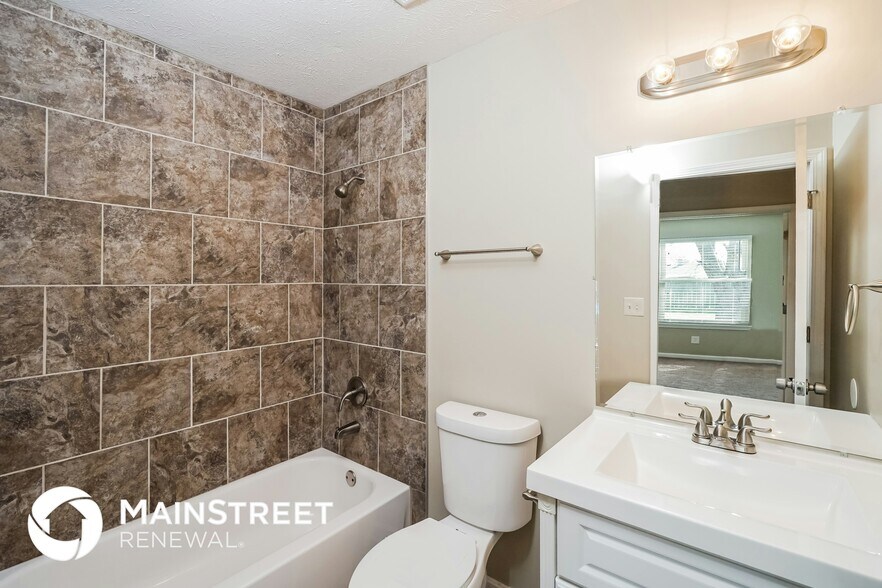 Building Photo - 3702 Bartlett Ct
