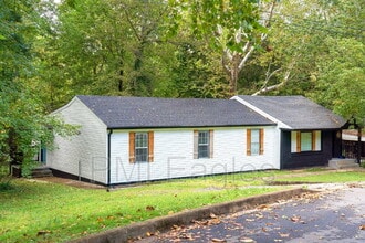 Building Photo - 1016 Swift Dr