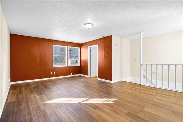 Building Photo - 2323 Breckenridge St