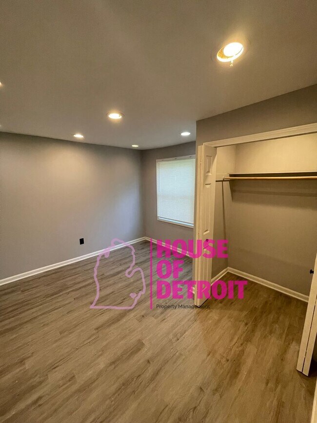 Building Photo - Beautiful 3 Bedroom Single Family ~Summer ...