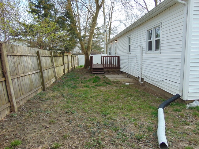 Building Photo - 10904 Tonkel Rd