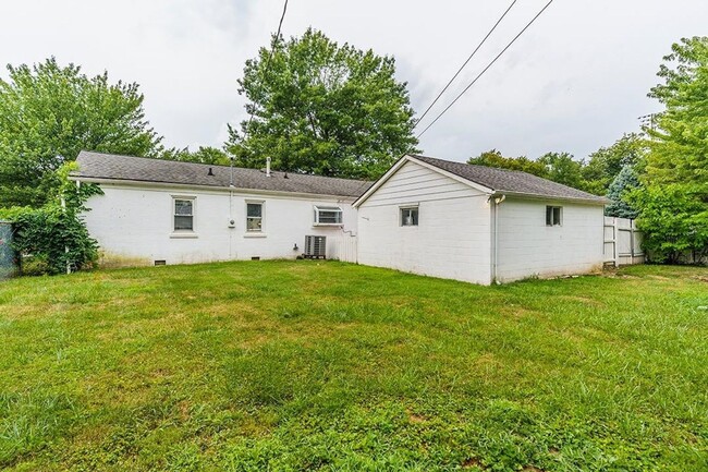 Building Photo - Charming 3 bedroom 2 bath home in Southland neighborhood!