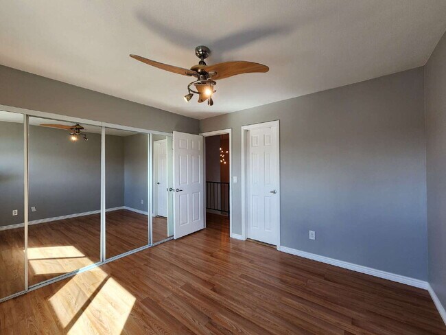 Building Photo - Beautiful 3 Bedroom Home In Great Neighborhood!