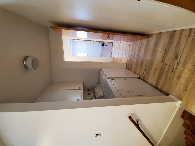 Building Photo - 165 S 600 W