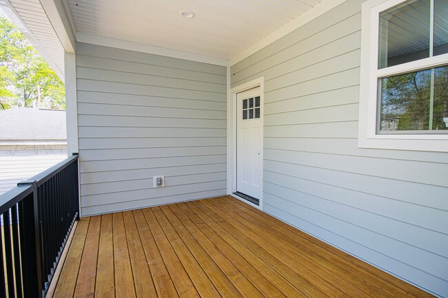 Building Photo - "Welcome to Olympia – Brand New Units + $4...