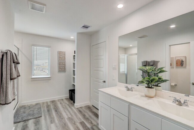Building Photo - 2631 Callahan Springs Ln